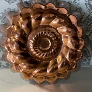 Fluted Copper Mold Vintage